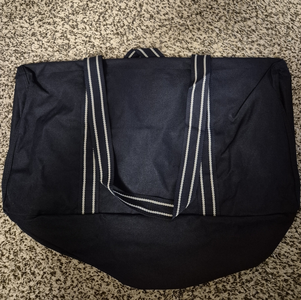 Black Womens Tote Bag. From Thirty One. New Without Tags.